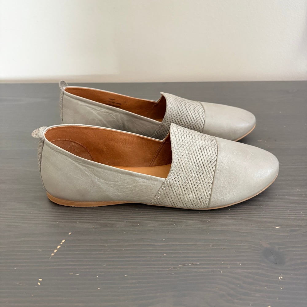 Miz Mooz‎ Hailey Flats 37 Grey Leather Textured Slip On Almond Toe